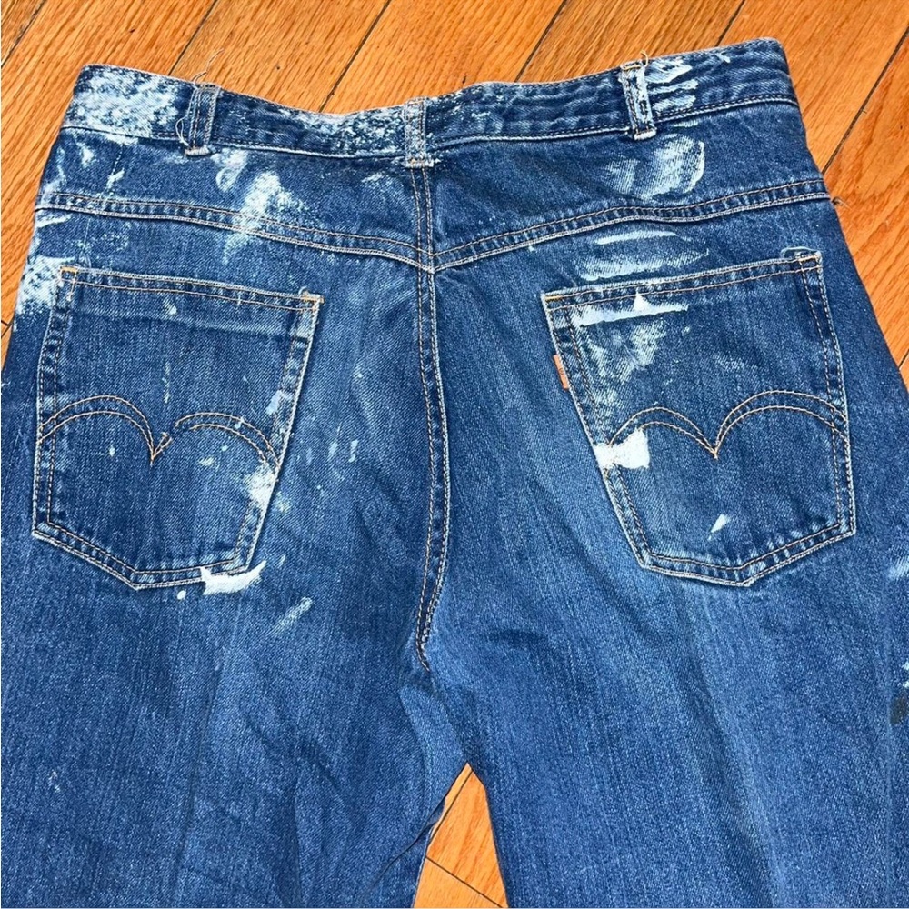 Levi's Relaxed Fit Blue Jeans with Paint Splatter